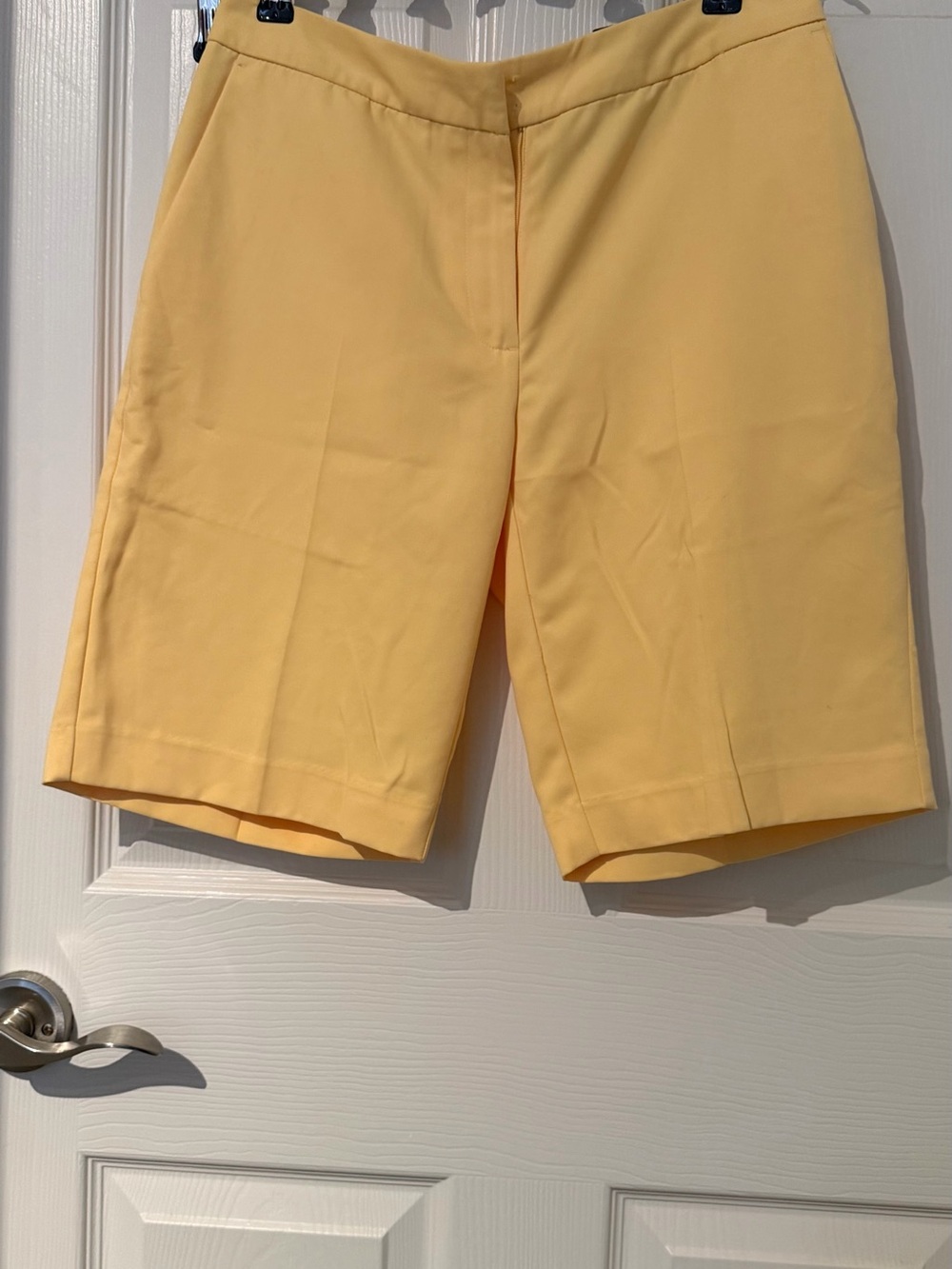 NWT IZOD Golf X-tra Dry Yellow Bermuda Shorts – Size 2